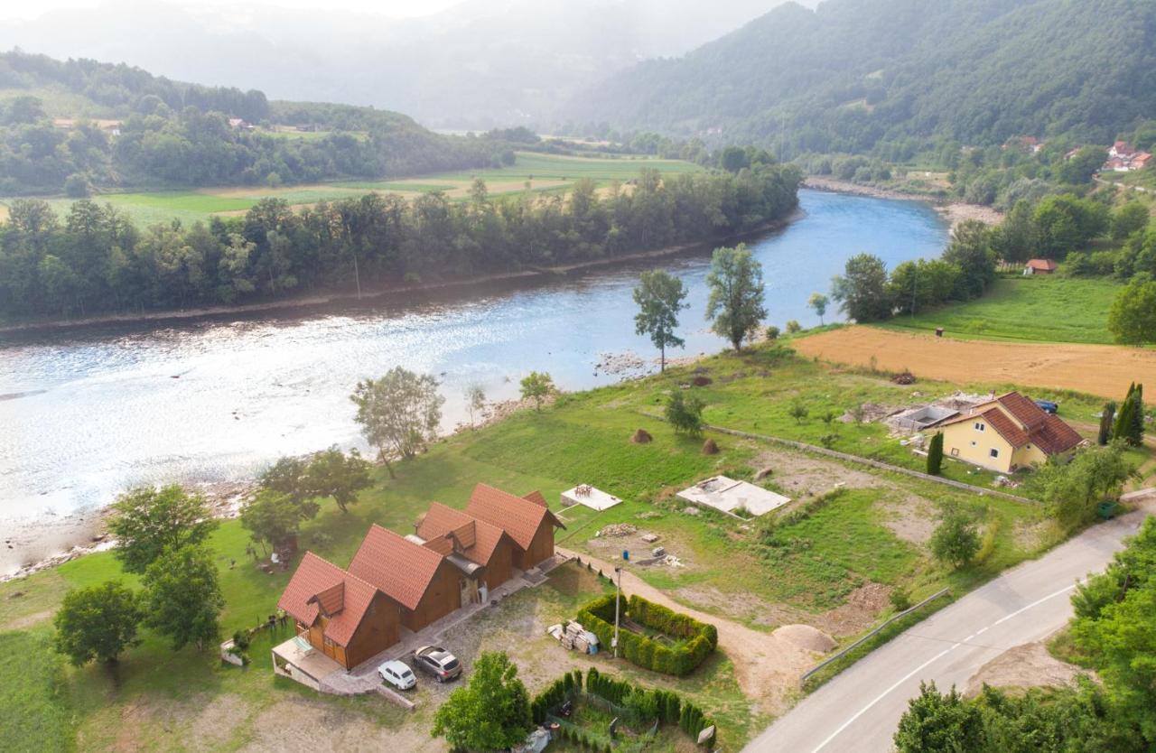 Vikendica Pored Drine Σπίτι διακοπών